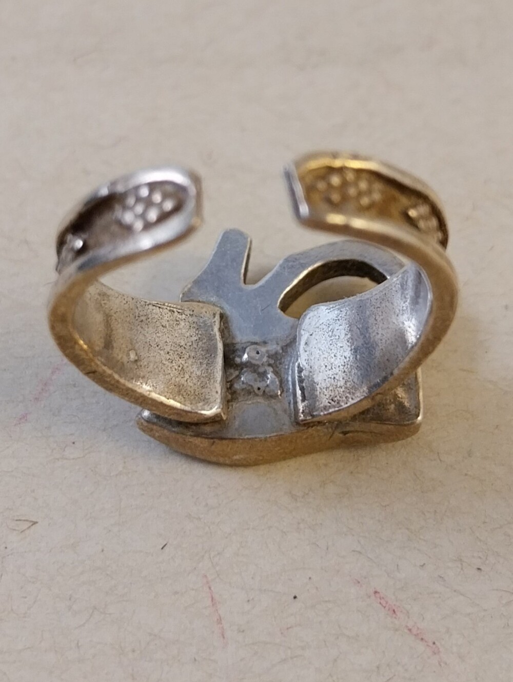Vintage Sterling Silver Ring with Blue, White and Brown Inlay - Picture 3 of 11